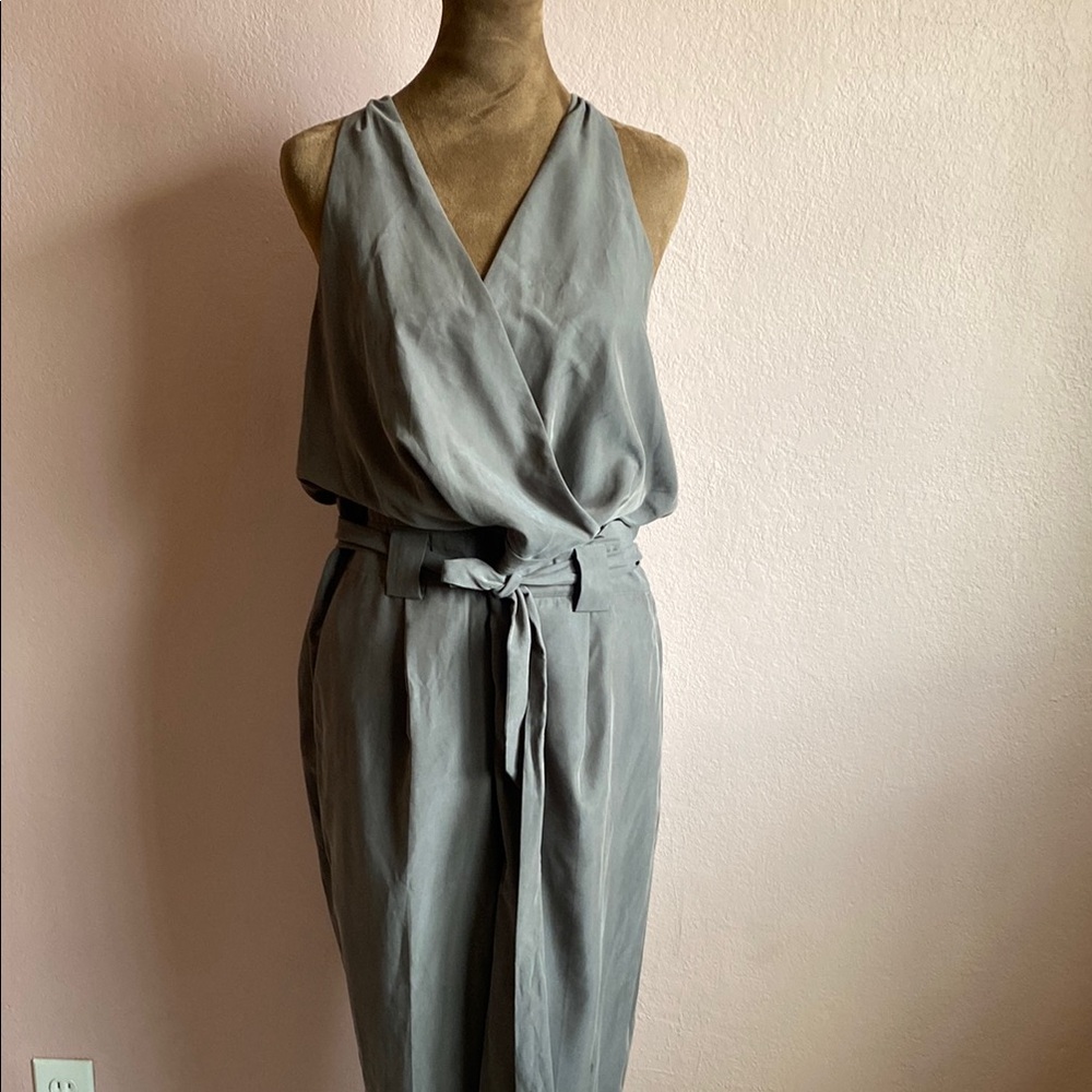 EXPRÉSS Elegant Gray Women's Jumpsuit - Picture 2 of 11